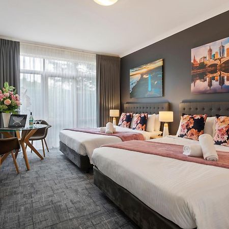 Kimberley Gardens Hotel, Serviced Apartments And Serviced Villas Мельбурн Экстерьер фото