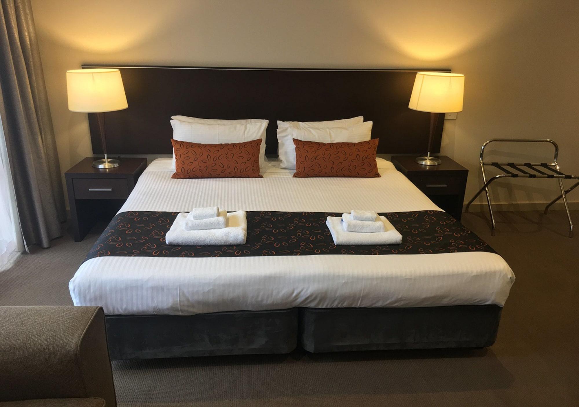 Kimberley Gardens Hotel, Serviced Apartments And Serviced Villas Мельбурн Экстерьер фото