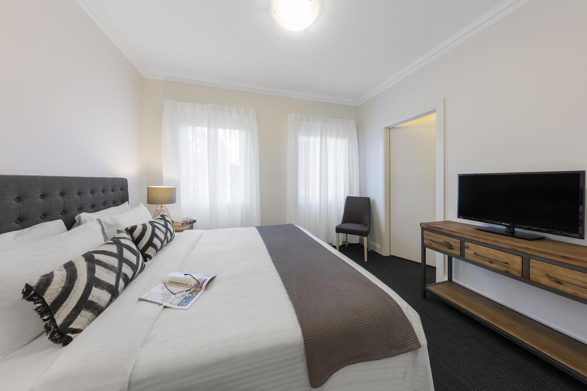 Kimberley Gardens Hotel, Serviced Apartments And Serviced Villas Мельбурн Экстерьер фото