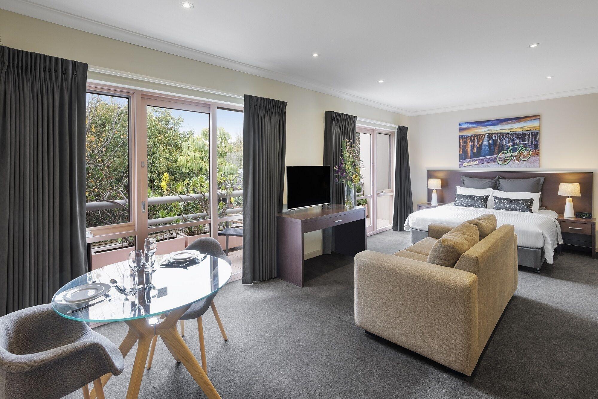 Kimberley Gardens Hotel, Serviced Apartments And Serviced Villas Мельбурн Экстерьер фото