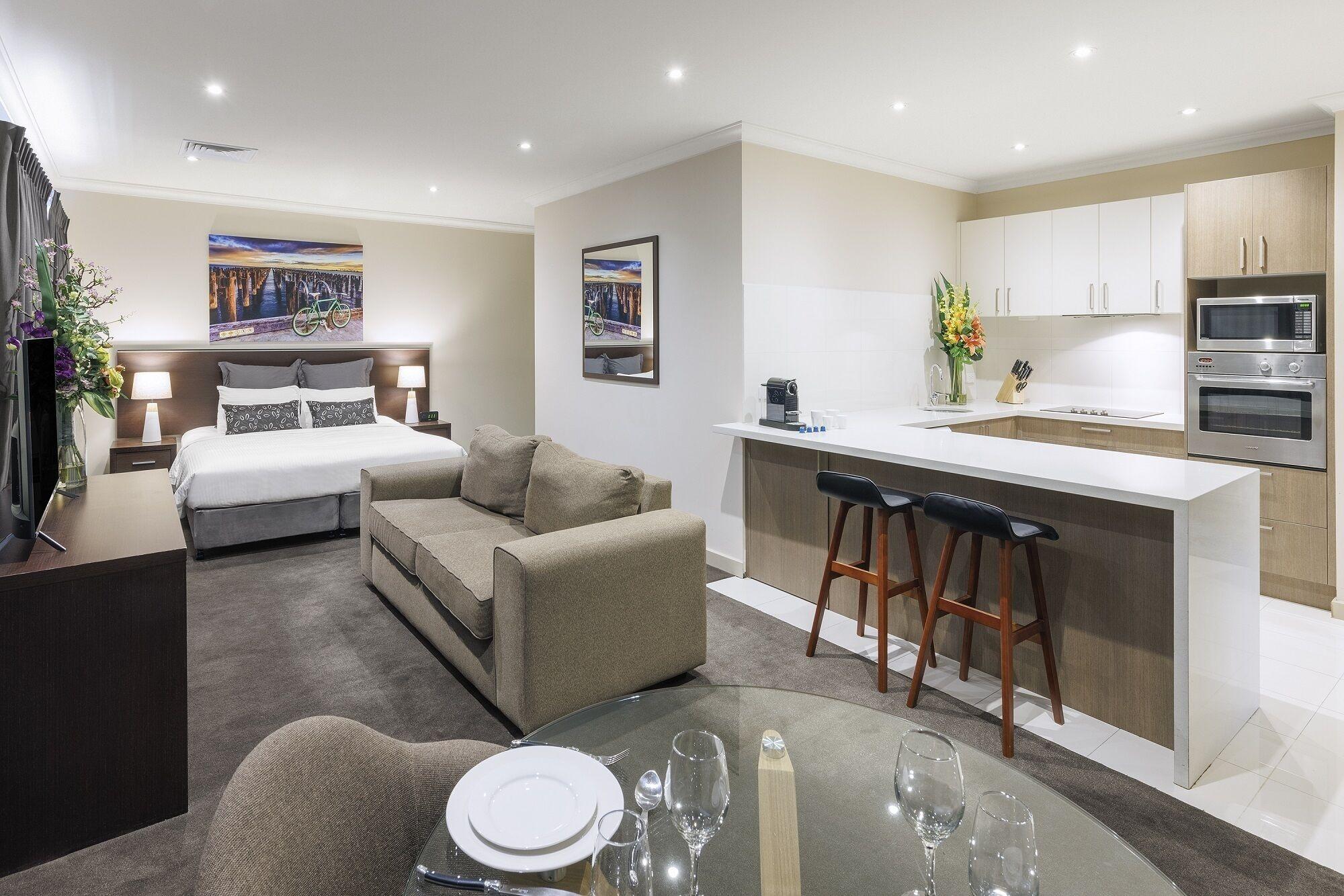 Kimberley Gardens Hotel, Serviced Apartments And Serviced Villas Мельбурн Экстерьер фото
