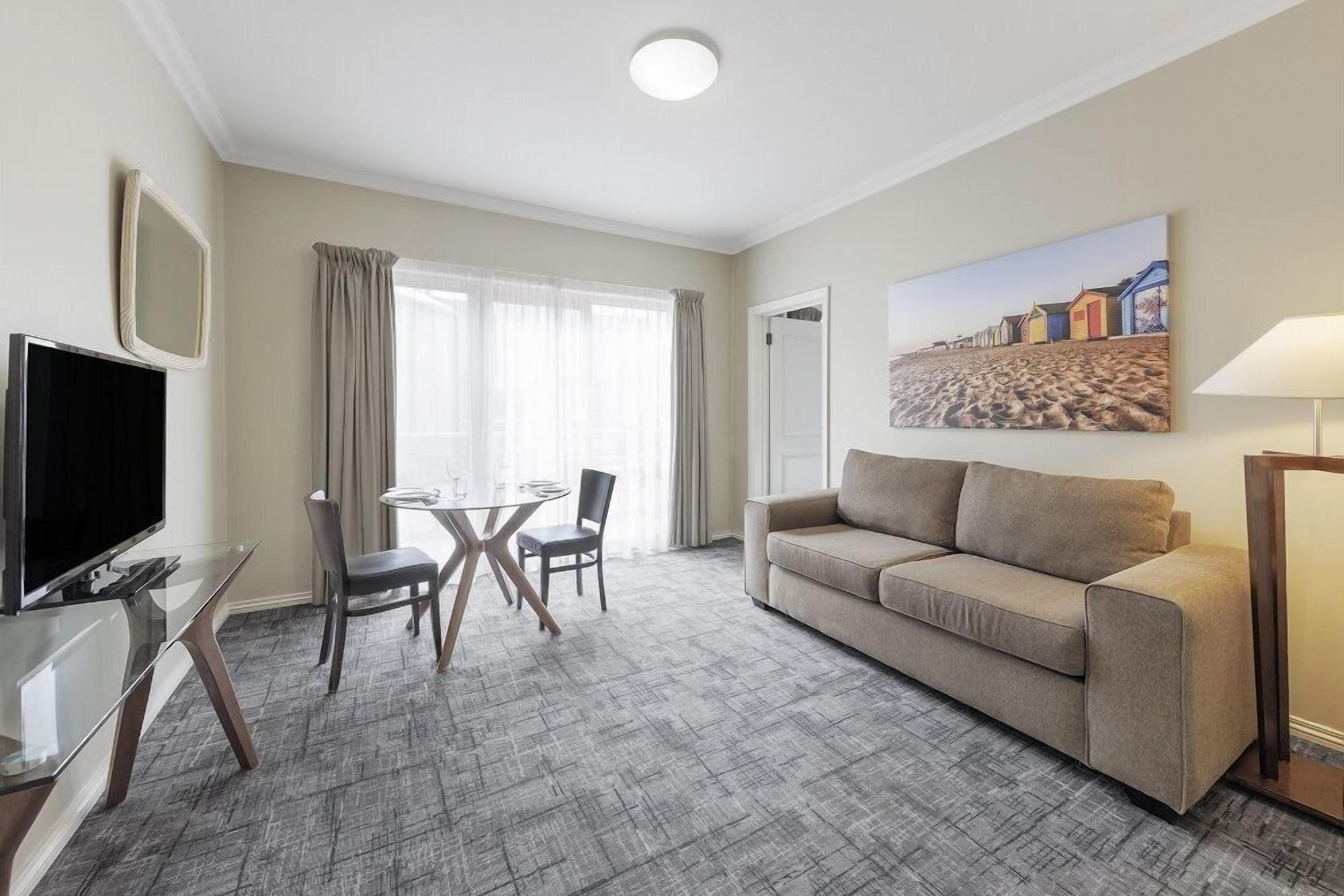 Kimberley Gardens Hotel, Serviced Apartments And Serviced Villas Мельбурн Экстерьер фото