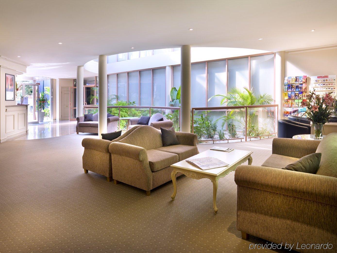 Kimberley Gardens Hotel, Serviced Apartments And Serviced Villas Мельбурн Интерьер фото
