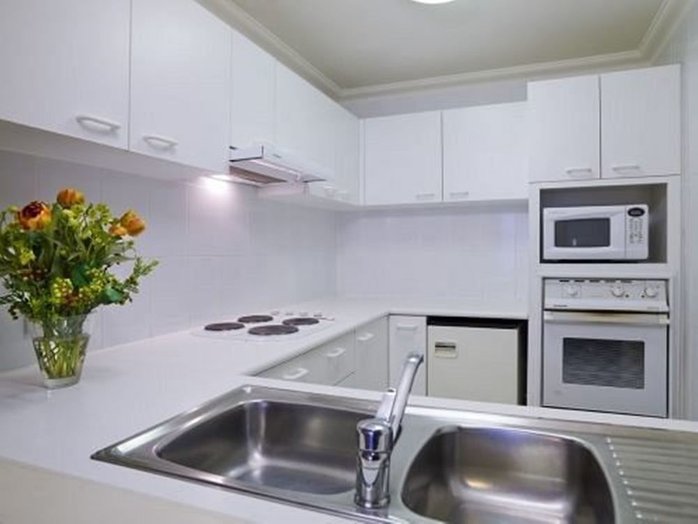 Kimberley Gardens Hotel, Serviced Apartments And Serviced Villas Мельбурн Экстерьер фото