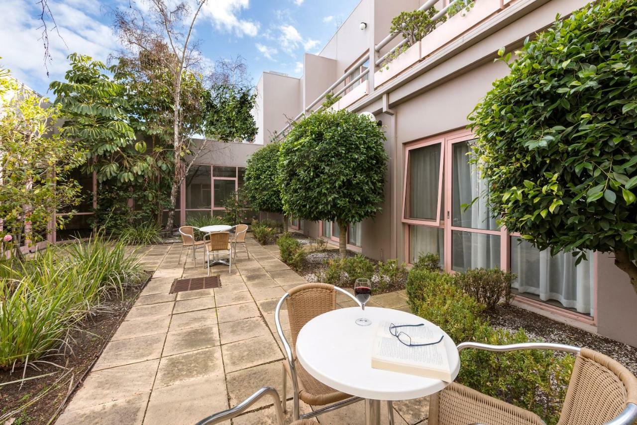 Kimberley Gardens Hotel, Serviced Apartments And Serviced Villas Мельбурн Экстерьер фото