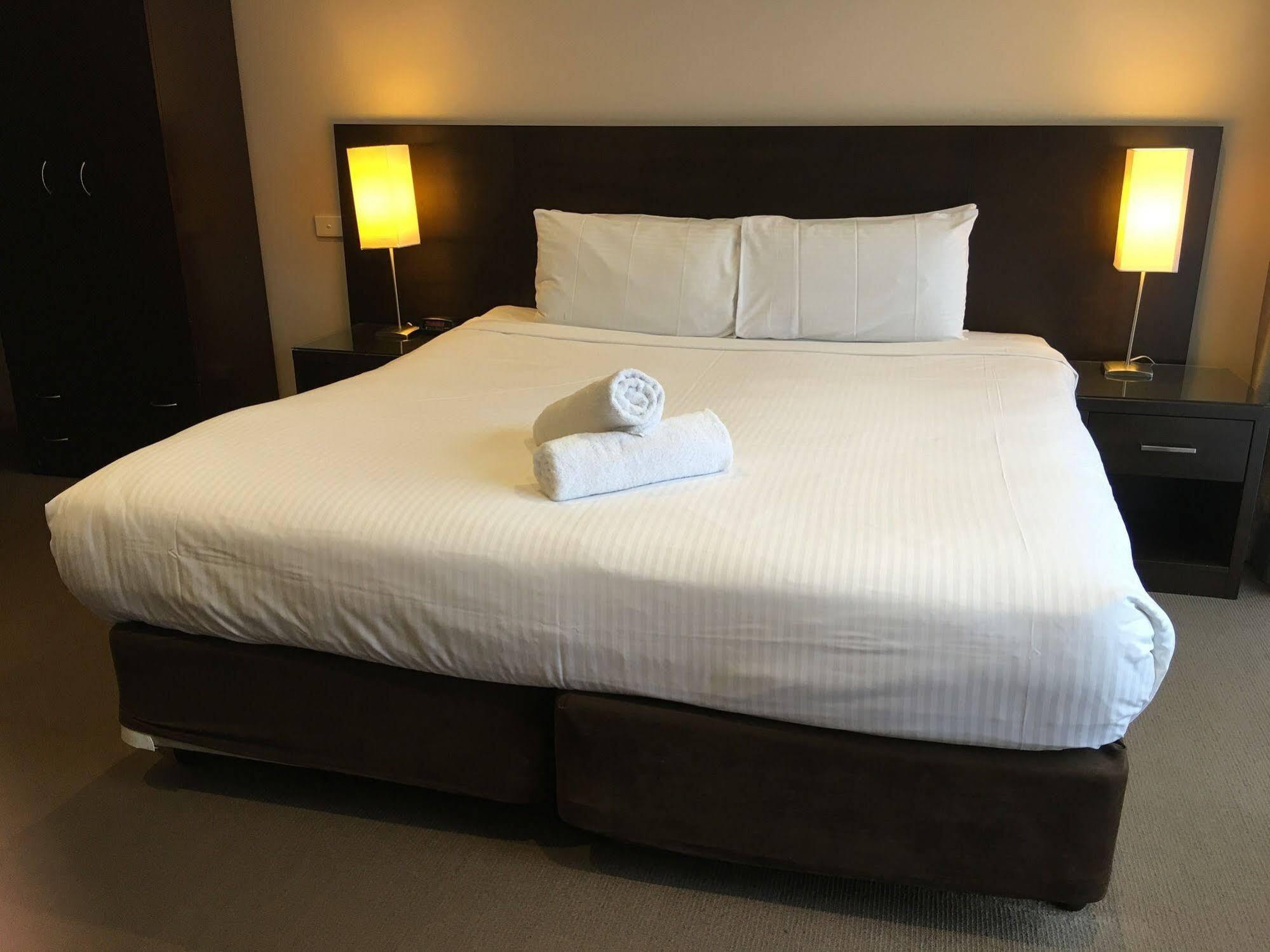 Kimberley Gardens Hotel, Serviced Apartments And Serviced Villas Мельбурн Экстерьер фото