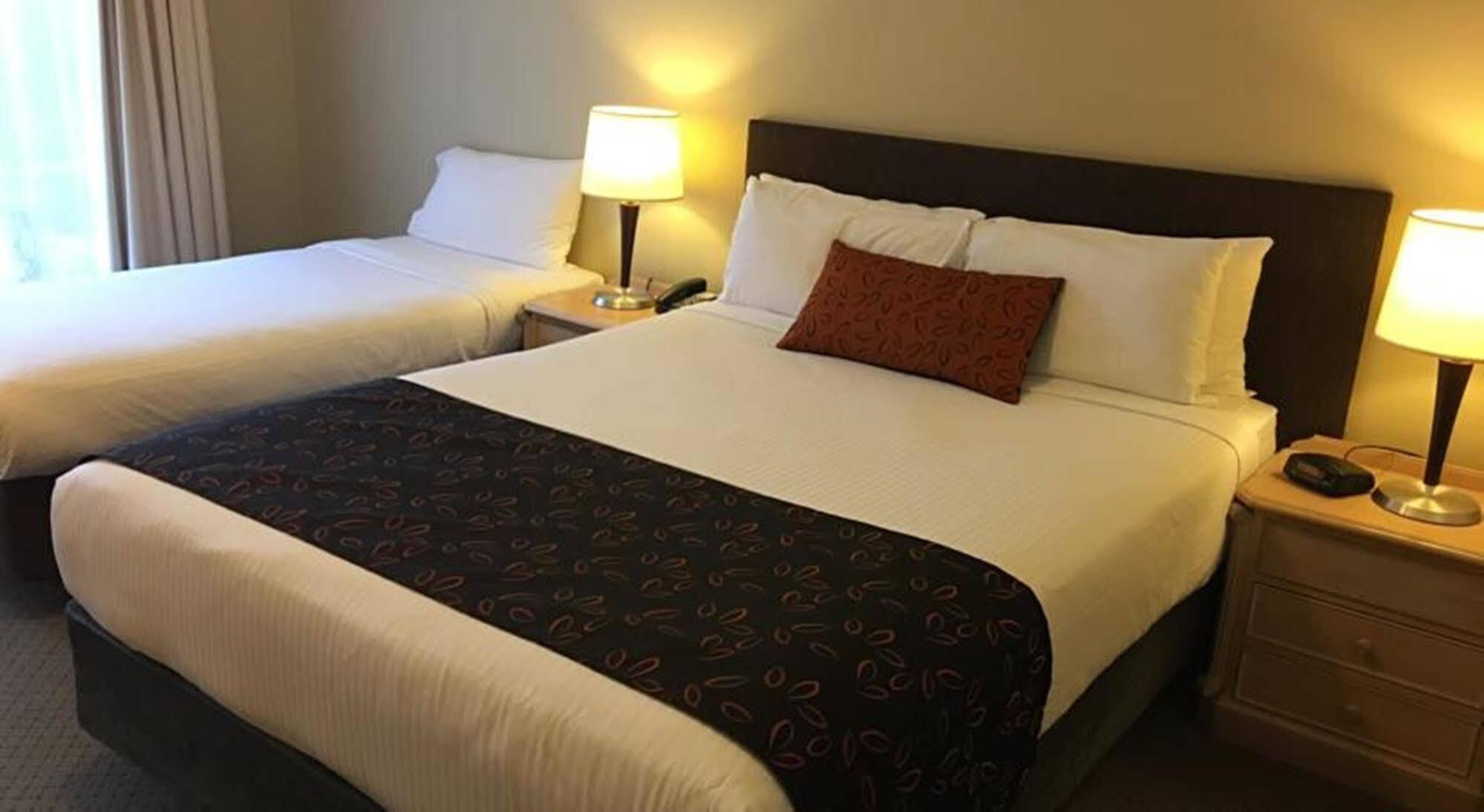 Kimberley Gardens Hotel, Serviced Apartments And Serviced Villas Мельбурн Экстерьер фото